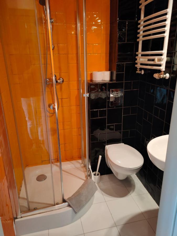 Lux Hostel - Z Prywatnymi Lazienkami Gdynia Ngoại thất bức ảnh